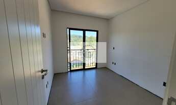 Imagem 3: Apartamento em Campo Alegre, com suíte e mais 2 quartos, novo, área central da cidade