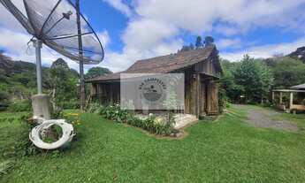 Imagem 7: Sítio com estrutura para pousada ja montada em Campo Alegre/SC, com ponte de 1884, analisa