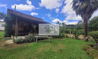 Imagem 6: Sítio com estrutura para pousada ja montada em Campo Alegre/SC, com ponte de 1884, analisa