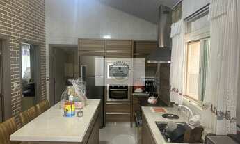 Imagem 4: Sítio com 30.406 m², casa com 3 dormitorios, lagos, riacho, araucarias, porteira fechada