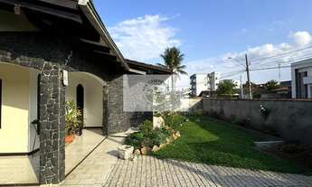 Imagem 2: Casa com amplo terreno no bairro Comasa