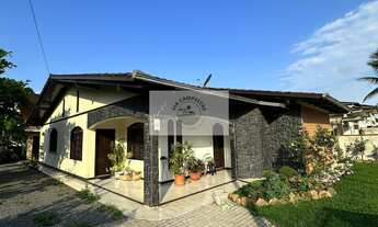 Imagem: Casa com amplo terreno no bairro Comasa