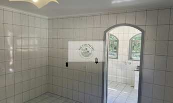 Imagem 5: Sobrado com suite e mais 2 quartos, terreno amplo, de frente para o asfalto, piscina, 5 va