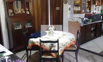 Imagem 3: Residencia com 4 dormitorios, em Campo Alegre, rua pavimentada, lugar super tranquilo