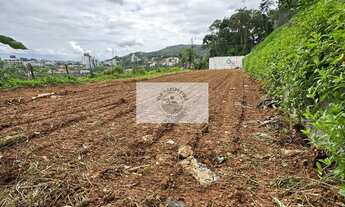 Imagem 4: Terreno alto na rua Xanxere, bairro Saguaçu com 871 m2, com linda vista