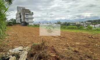 Imagem 2: Terreno alto na rua Xanxere, bairro Saguaçu com 871 m2, com linda vista