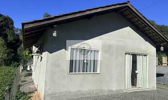 Imagem 4: Residência com 3 dormitórios, garagem, area de festas, amplo terreno