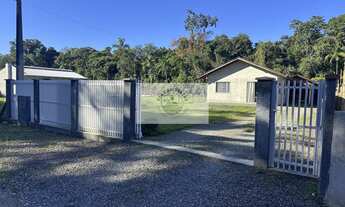 Imagem: Residência com 3 dormitórios, garagem