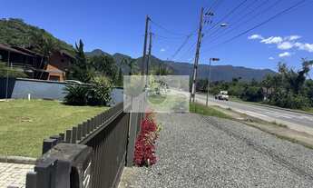 Imagem 4: Residencia com 3 dormitorios, laje, frente para o asfalto, escriturado, 720 m² de terreno