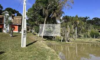 Imagem 3: Sítio com 50.000 m², todo estruturado, com 2 chalés, salão para eventos, ranchos, lagos, a