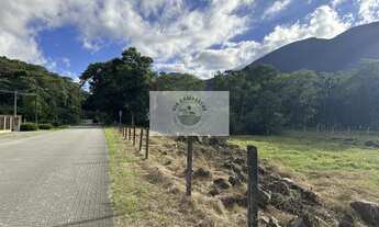 Imagem 3: Terreno para sitio, rua pavimentada, documentação em dia, com o rio Quiriri nos fundos