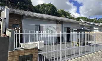 Imagem 5: Residência averbada, 3 dormitórios, mobiliada, 400 metros da lagoa, ótimo acabamento, acei