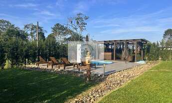 Imagem 3: Sítio com 20.000 m², com uma linda residencia, frente para o asfalto, escriturada, em Pira