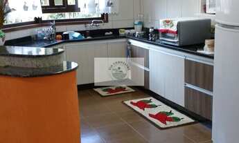 Imagem 6: Excelente residência com 4 dormitórios, na área central de Pirabeiraba, aceita 50% de perm