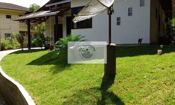 Imagem 2: Excelente residência com 4 dormitórios, na área central de Pirabeiraba, aceita 50% de perm