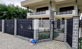 Imagem 6: Sobrado na região central de Pirabeiraba com 3 dormitorios e mais outro sobrado com 2 dorm