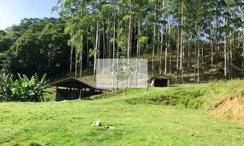 Imagem 2: Chácara com 226.000 m², 3 residências, ranchos, lagos, ótima infraestrutura