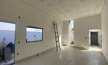 Imagem 7: Casa com excelente acabamento, muito bem localizada próximo ao centro da cidade