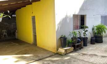 Imagem: Casa com dois quartos e garagem no Pousada