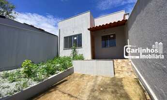 Imagem: Casas com 2 quartos, área de serviços