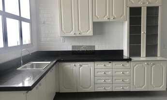 Imagem: Edifício Central Park na praça popular