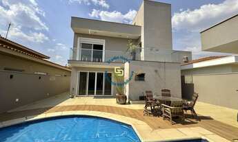 Imagem: Casa estilo sobrado à venda no condomínio