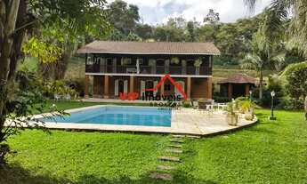 Imagem: Chácara Maravilha em meio a Serra do Japi