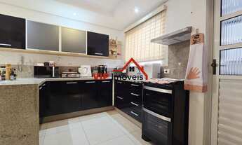 Imagem 4: Linda casa com 3 dormitórios sendo duas suítes no Condomínio Villagio Colônia