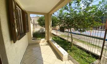 Imagem: Casa de esquina com 3 quartos no Conforto