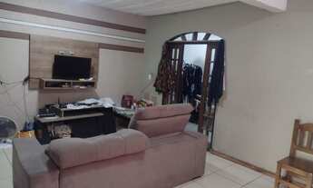 Imagem: Casa Duplex na principal do bairro!