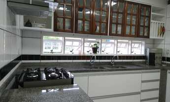 Imagem 3: Casa à venda no bairro Jardim Amália - Volta Redonda/RJ