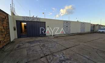 Imagem: Casa espaçosa, terreno gigante e preço