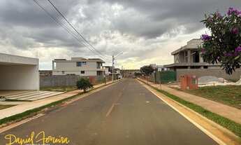 Imagem 4: Lote com 385 m² totalmente regularizado e aceitando financiamento bancário