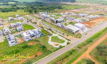 Imagem: Lote com 385 m² totalmente regularizado