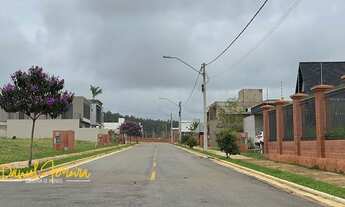 Imagem: Lote com 400 m² totalmente regularizado