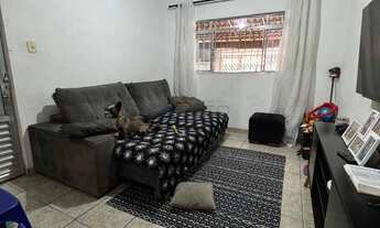 Imagem: Casa Ampla com 160m², Área Gourmet e Garagem