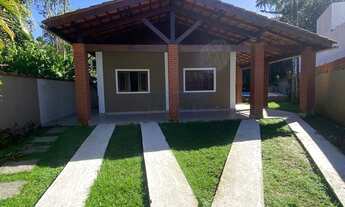 Imagem 1: Casa de Praia em condomínio fechado, contando com 03 dormitórios e piscina, à venda em Ber