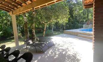 Imagem 2: Casa de Praia em condomínio fechado, contando com 03 dormitórios e piscina, à venda em Ber