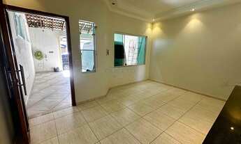 Imagem 2: Casa com 2 dormitórios, sendo 1 suíte, à venda na Vila Nova Cintra, Mogi das Cruzes, SP