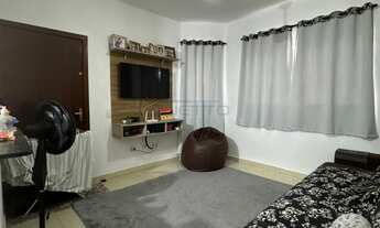 Imagem: Casa com salão de festas e 02 dormitórios