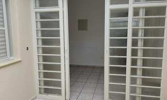 Imagem 5: Casa Térrea com 03 dormitórios, sendo 01 suíte, à venda no Centro de Mogi das Cruzes - SP