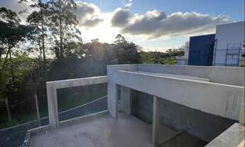 Imagem 7: Sobrado Alto Padrão com 03 suítes e ampla área de lazer, à venda no Cond. Mosaico da Serra