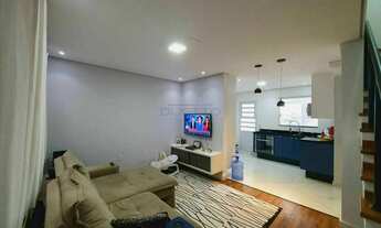 Imagem: Sobrado com 02 suítes e amplo quintal