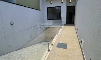 Imagem: Casa ampla com 03 dormitórios, sendo 01