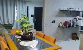 Imagem 2: Casa de 04 dormitórios, sendo 01 suíte, à venda na Vila Suissa, Mogi das Cruzes - SP