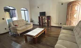 Imagem 7: Casa à Venda na Vila Mogilar – 3 Dormitórios, 2 Suítes e Localização Privilegiada em Mogi