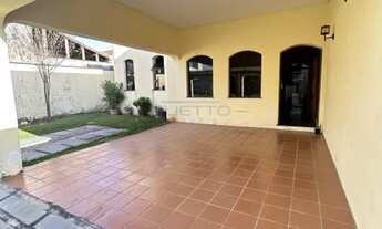 Imagem: Casa à Venda na Vila Mogilar 3 Dormitórios