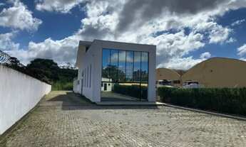 Imagem 1: Prédio Comercial com mais de 10 salas e contando com cerca de 650m², à locação no Socorro