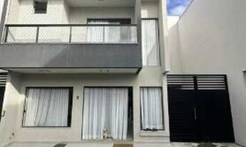 Imagem: Casa duplex em Lauro de Freitas