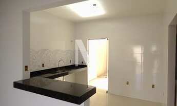 Imagem 4: Casa 3 Quartos com Suíte, Churrasqueira na Varanda no Veiga Jardim